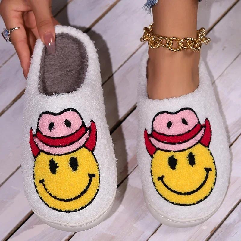 Fashion Winter Strawberry Pattern Women's Cotton Slippers Large Size Home Couple Fluffy Flip-Flops Leisure Plush Warm Flat Sole Slippers
