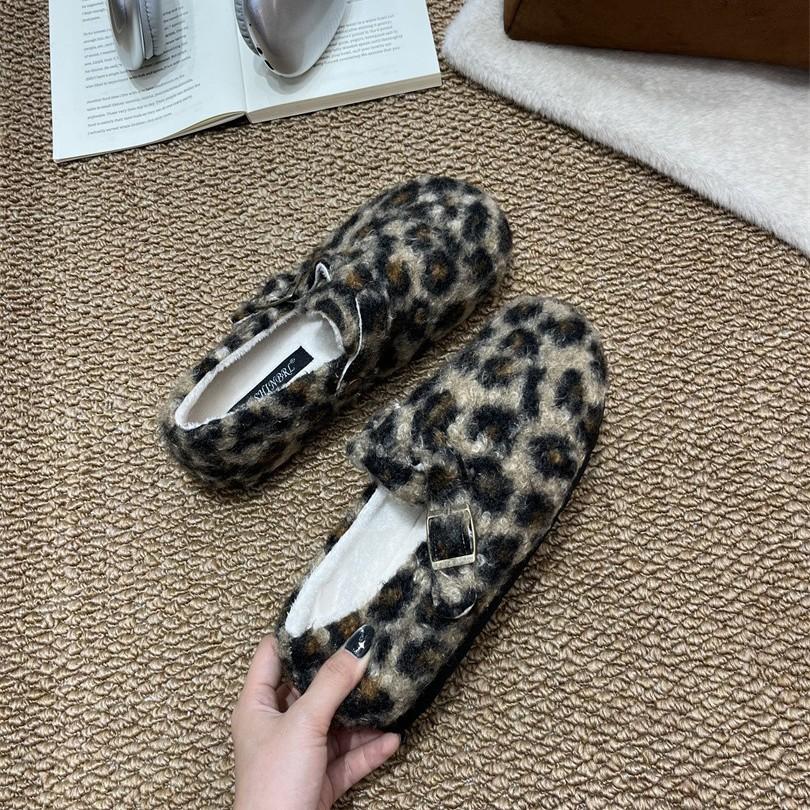 Internet Celebrity Fairy Wind Lamb Wool White Wool Shoes Female Outer Wear Lazy One Pedal Warm Velvet Bag Head Shoes