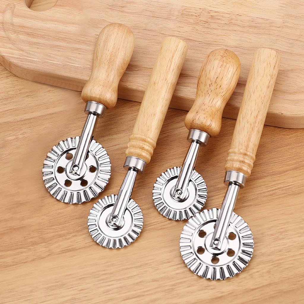 2 Pcs Biscuits Wheel Cutter, Pasta Cutter Wheel, Ravioli Pizza Cutter Wheels With Long Wooden Handle Dumpling Lace Making Noodle Dough Ruffled Edge