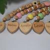 Персонализированная гравировка на зажиме для детской соски, цепочка для детской соски, зажим для персикового дерева из бука, цепочка для прорезывания зубов