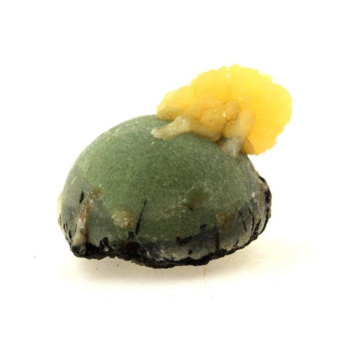 Pierres et Minéraux. Prehnite, Stilbite, Epidote. 391.0 ct. Diamonkara, Kayes, Mali.