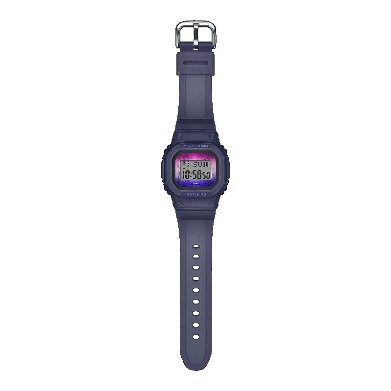 Casio Женские кварцевые часы Baby-G с resinным ремешком, водозащитой 200м, ударопрочные, с будильником BGD-560WL-2
