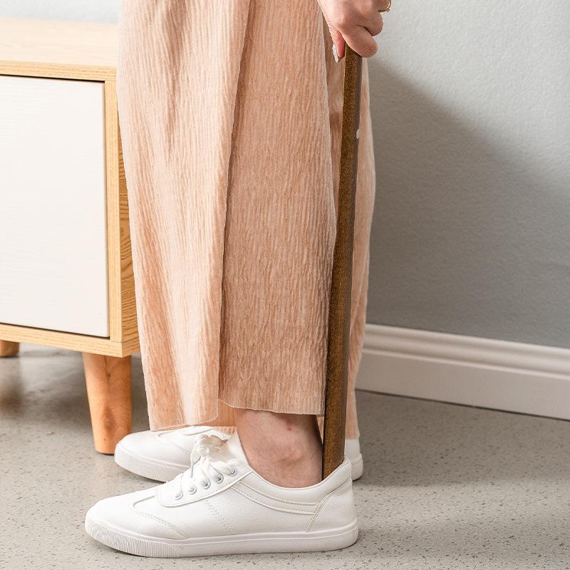 Black Walnut Long-Handled Magnetic Shoehorn: Elderly & Pregnant-Friendly Shoe Lifter Artifact.