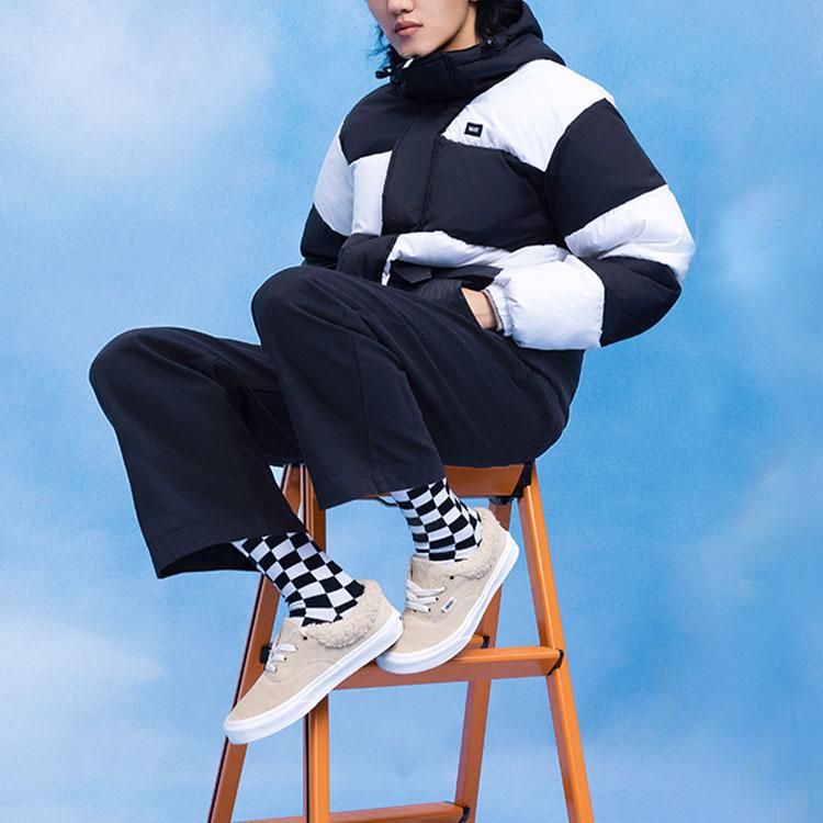 Vans Цветные блоки шахматная доска свободный крой пуховик с капюшоном унисекс верхняя одежда черный белый VN0A7YIUBLK