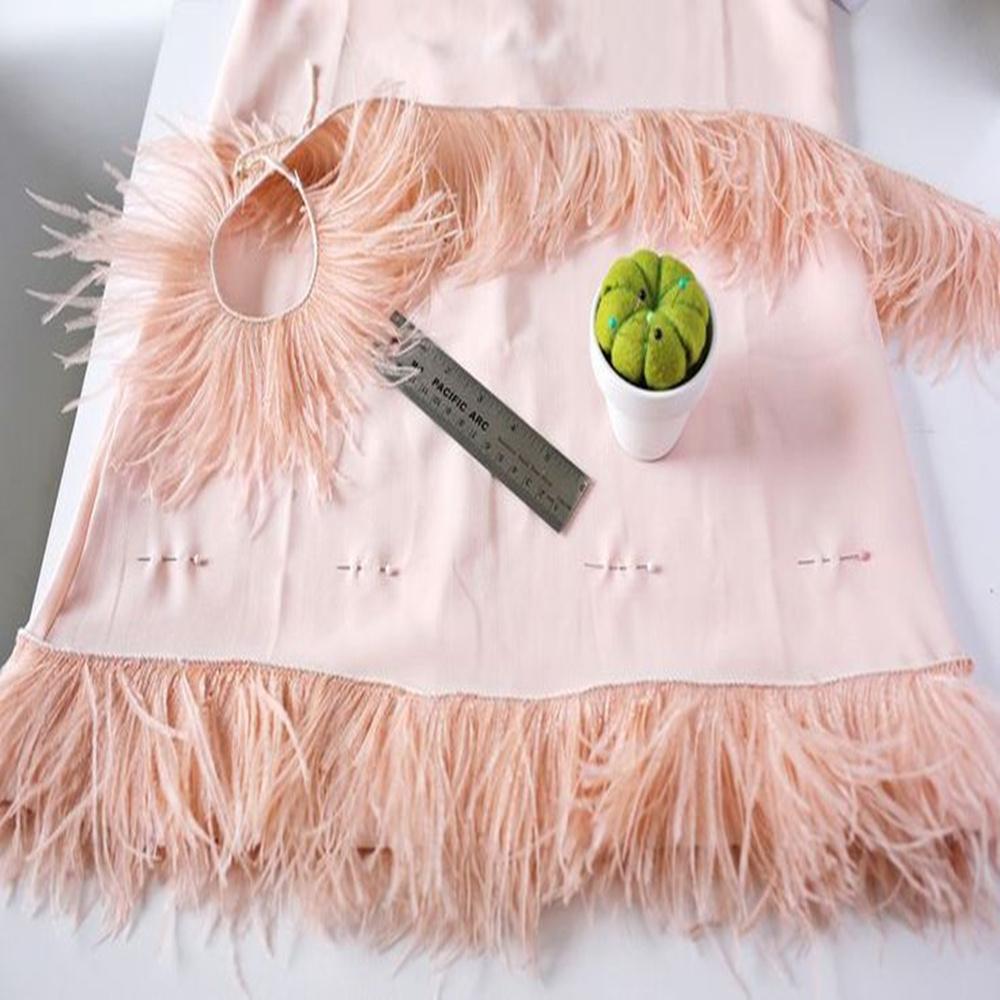Перья1Метр Высококачественная отделка из страусиных перьев 10-15/15-18/18-22см Перья Бахрома Лента для Домашней Вечеринки Платья Шитья Свадебного Декора