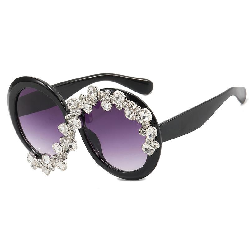 Женские солнцезащитные очки Защита от солнца Защита от ультрафиолета Мода Индивидуальность Ретро Бриллианты круглые Солнцезащитные очки в большой оправе Уличный снимок Вогнутая форма Путешествия