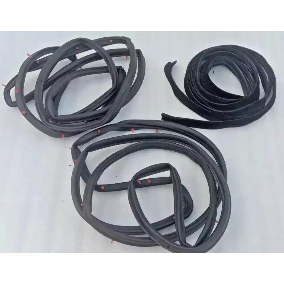 SUZUKI SAMURAI 80'-95' DOOR & GLASS SEAL KIT / DRIVER & PASSENGER SIDE |Fit For