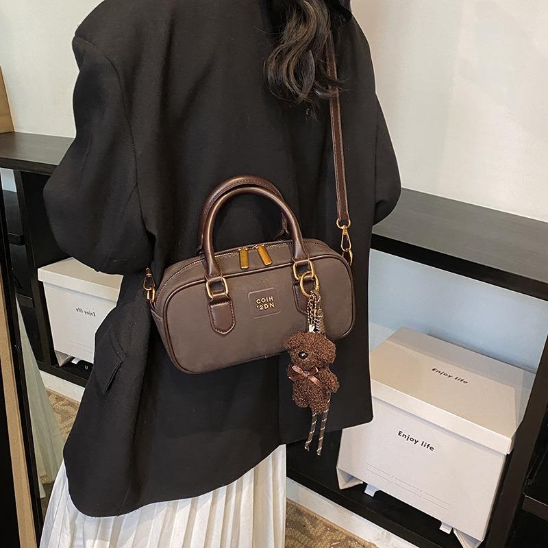 Матовая ретро-сумка женская осень-зима новая универсальная на плечо, мессенджер, высококлассная портативная сумка-подушка