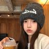 Осенне-зимние шапки для женщин Американские универсальные шапки-бини с надписями для большой головы и теплые шапки для головы Повседневные уличные шерстяные шапки