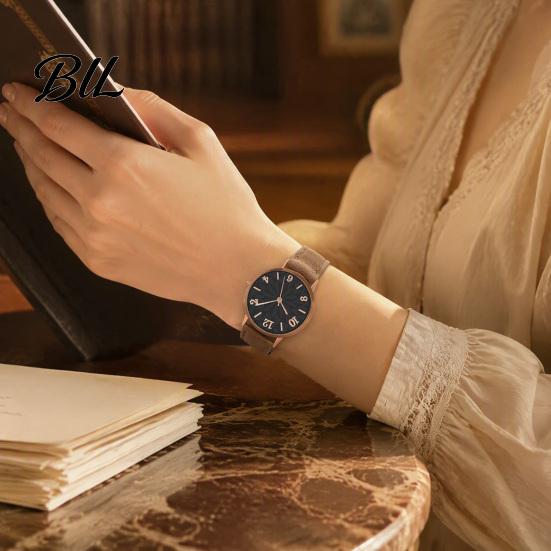 Women Fashion Accessory Faux Leather Strap Watch, Round Dial Quartz Movement Watches Ladies Casual Formal Wristwatch, Gifts for Her Watch