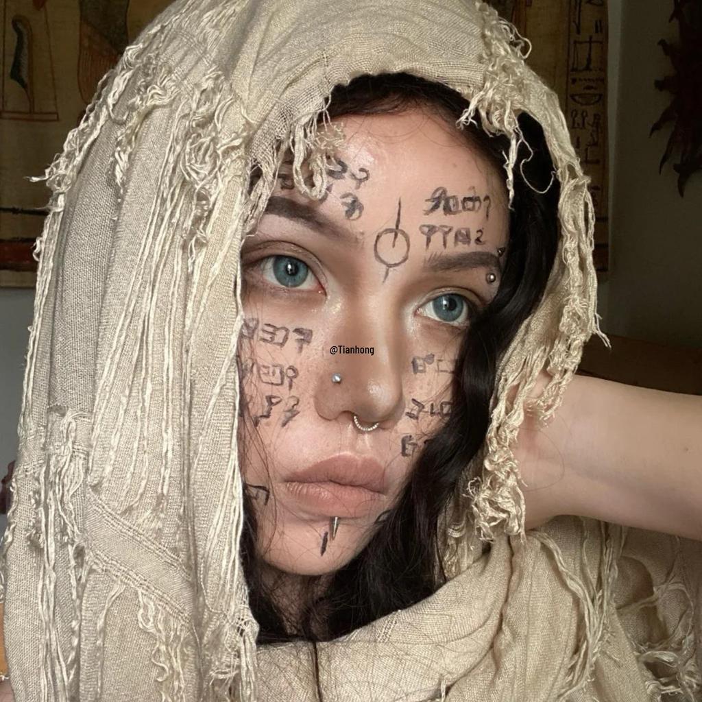 Dune-Style Wasteland Scarf Cape: Battle-Damaged Beggar Hood Accessory