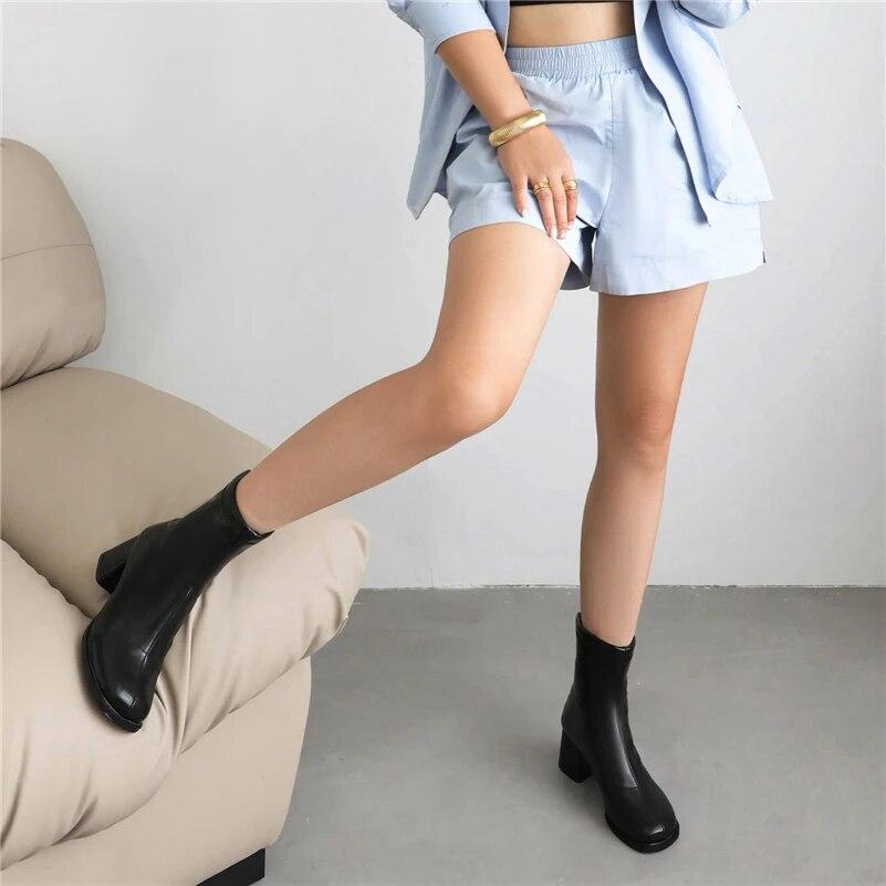 Женские ботильоны, короткие сапоги на толстом высоком каблуке с круглым носком на молнии, лаконичная женская модная обувь, зимняя красная, белая, черная 46