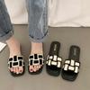 Модная женская обувь Женские тапочки Роскошные шлепанцы Летние клоги Женские 2025 Дизайнерские плоские Пляжные Пляжная обувь Тапочки Повседневные шлепанцы Слипы