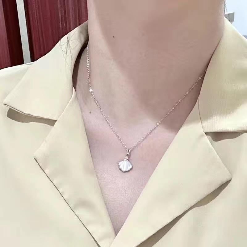 Серебряное ожерелье «Фея-бабочка»: Шикарная, модная, элегантная цепочка на ключицу — милый и стильный аксессуар высшего класса