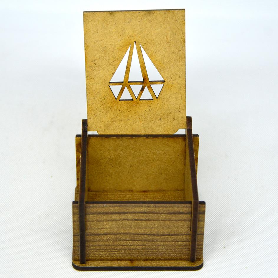 Подарочная коробка