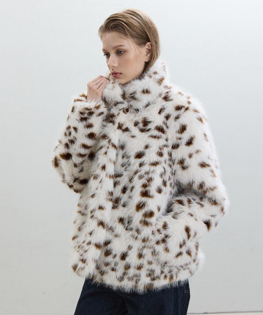 Deeto Bambi Print Faux Fur Jacket [Ivory]
