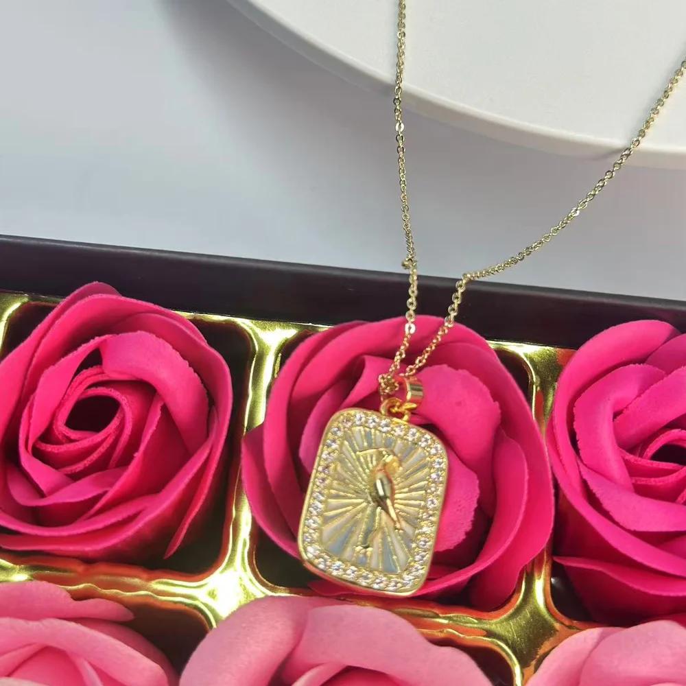 Женское ожерелье из меди с покрытием 18-каратным золотом 2025, винтажная серия «Океан», морской конек, дельфин, элегантные изящные цепочные украшения