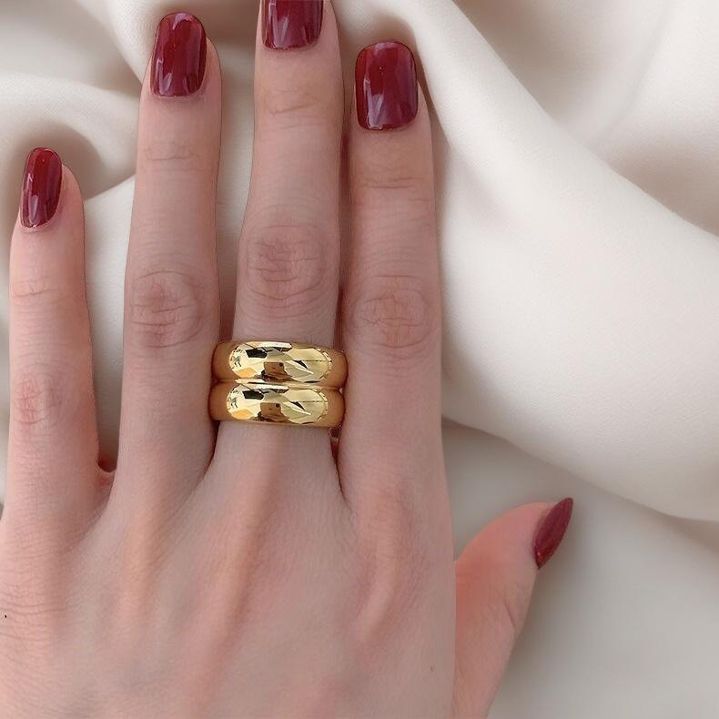 Fashion titanium steel ring for women, double-layer simple plain ring gourd arc couple ring