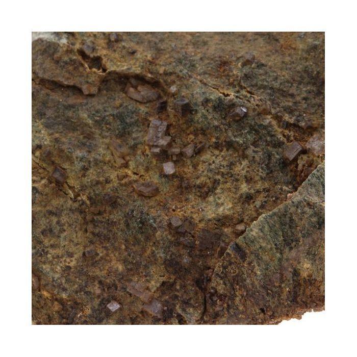 Pierres et Minéraux. Perovskite + Vesuvianite. 170.0 ct. Rocher de Farinole, Olmeta-di-Capocorso, Haute-Corse, France.