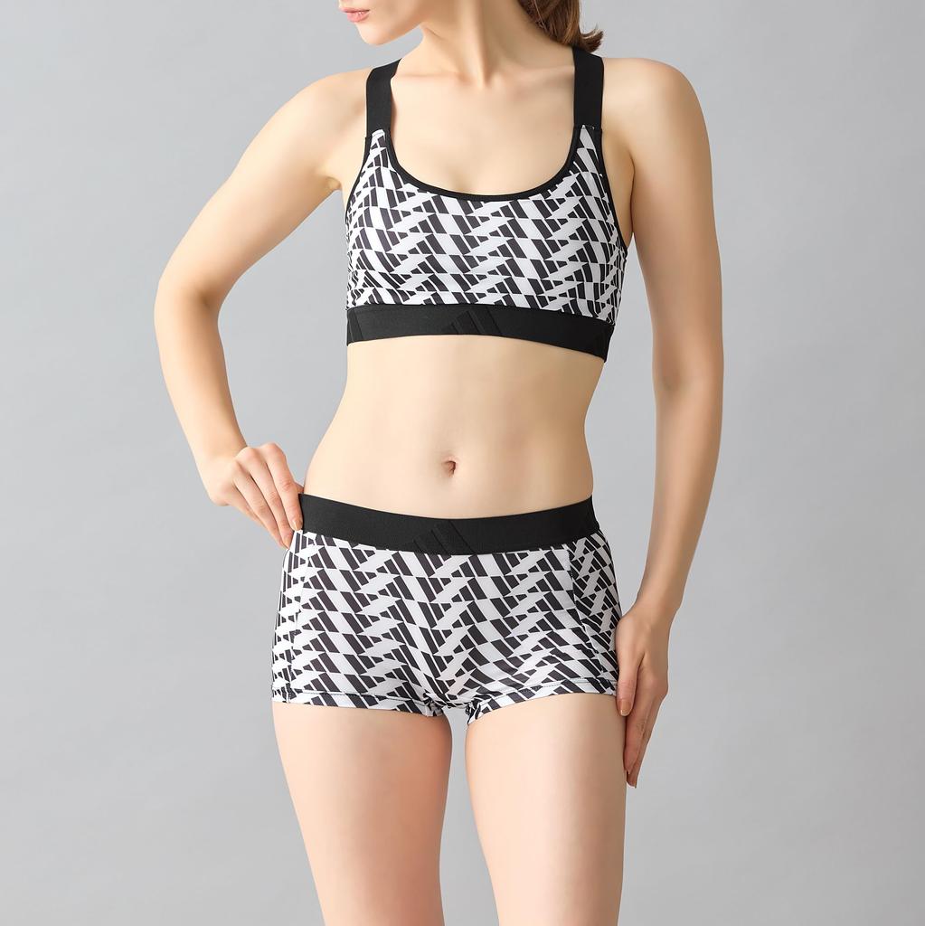 Adidas AP8355 Удобный женский полутоп размера M, Влагоотводящий, Быстросохнущий, Посадка, Белый,