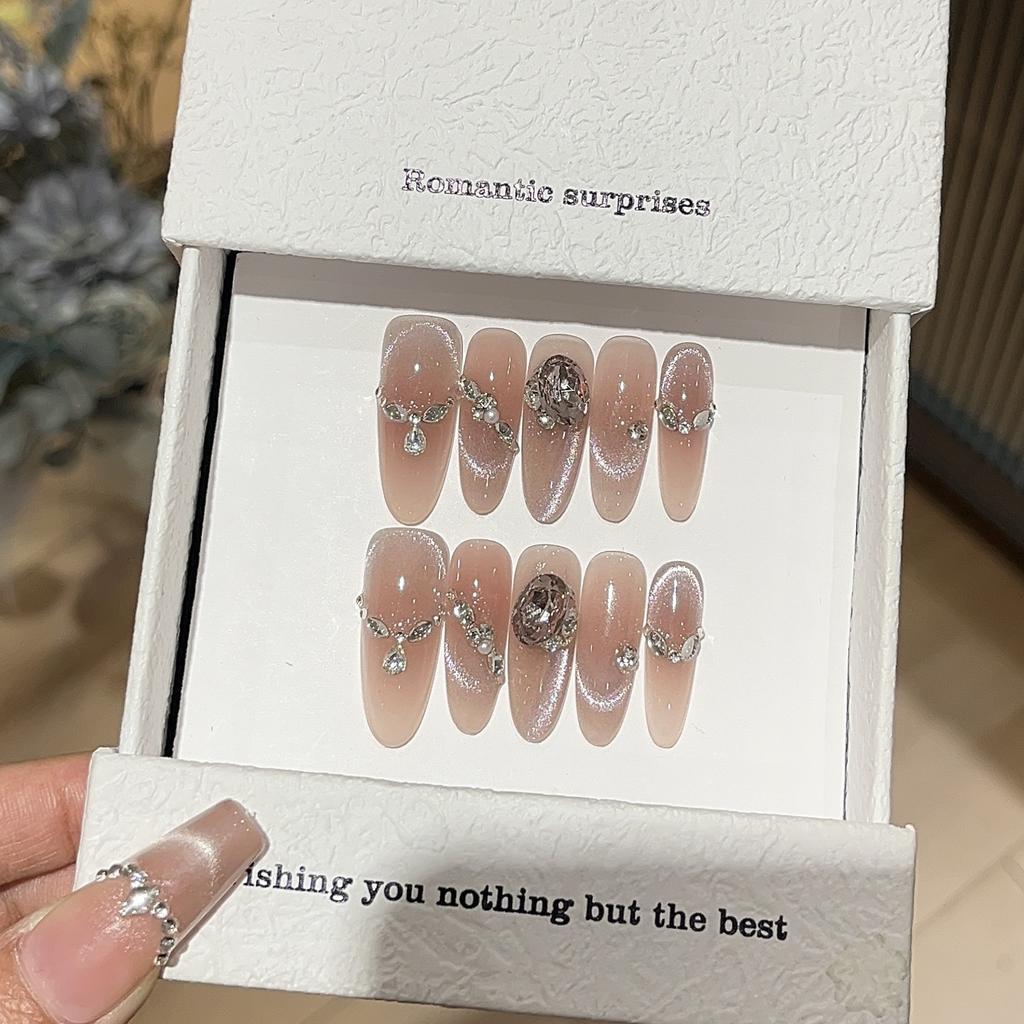 Gentle, Pure and Lustful Feeling, Blush Irregular Smile, Cat Eyes, Boutique Wear Armor