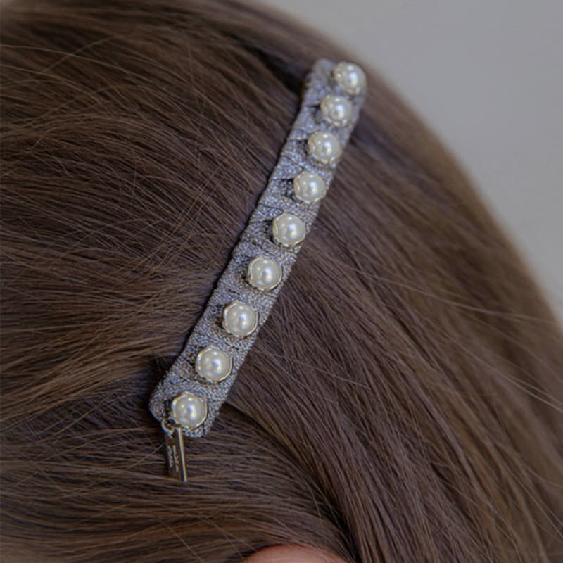 Jean Paul Clarisse Tay Pearl Automatic Pin LFAC0383