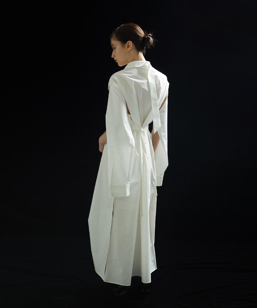 Meuameu Asymmetric Logo Long Shirt