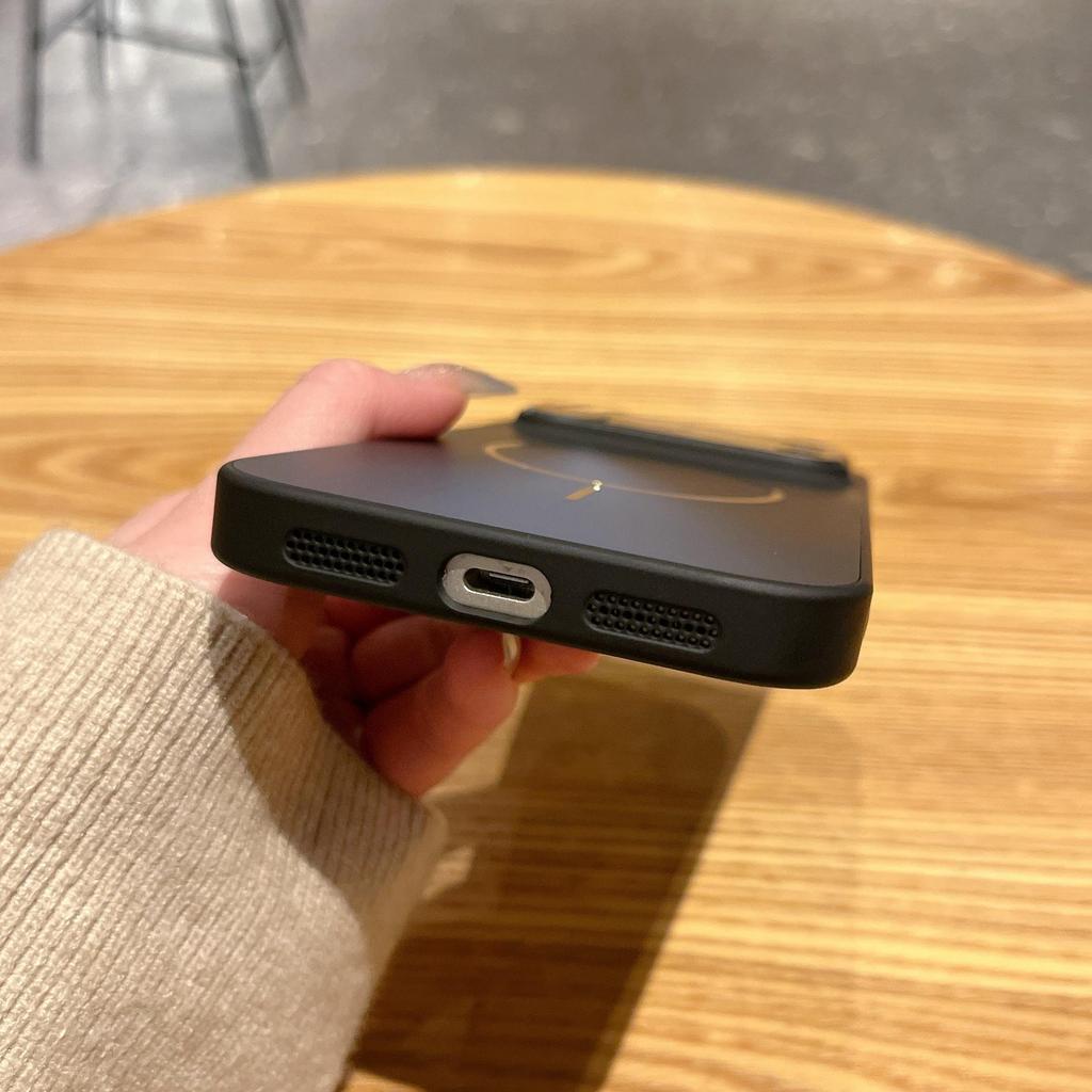 Новый переливающийся легкий металлический чехол для iPhone 17/16 Pro Max; Магнитное крепление для iPhone 15/14/13