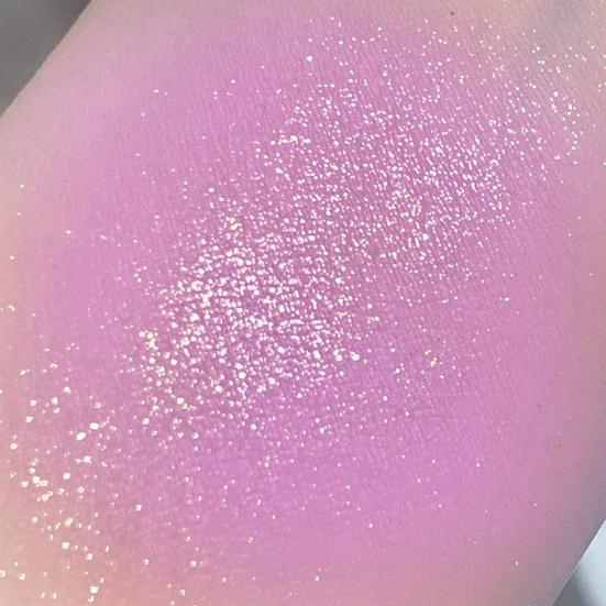 Палитра Не ​​вызывает аллергии Легко наносится Многоцелевой