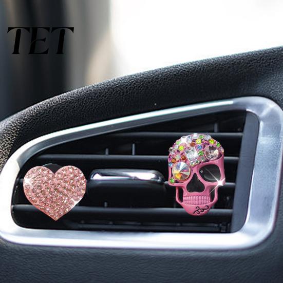 Креативные подарки для автовладельцев 2 шт. Блестящие клипсы-ароматизаторы на дефлектор в виде черепа и сердца, блестящие клипсы со стразами для отделки приборной панели, забавная голова для салона автомобиля