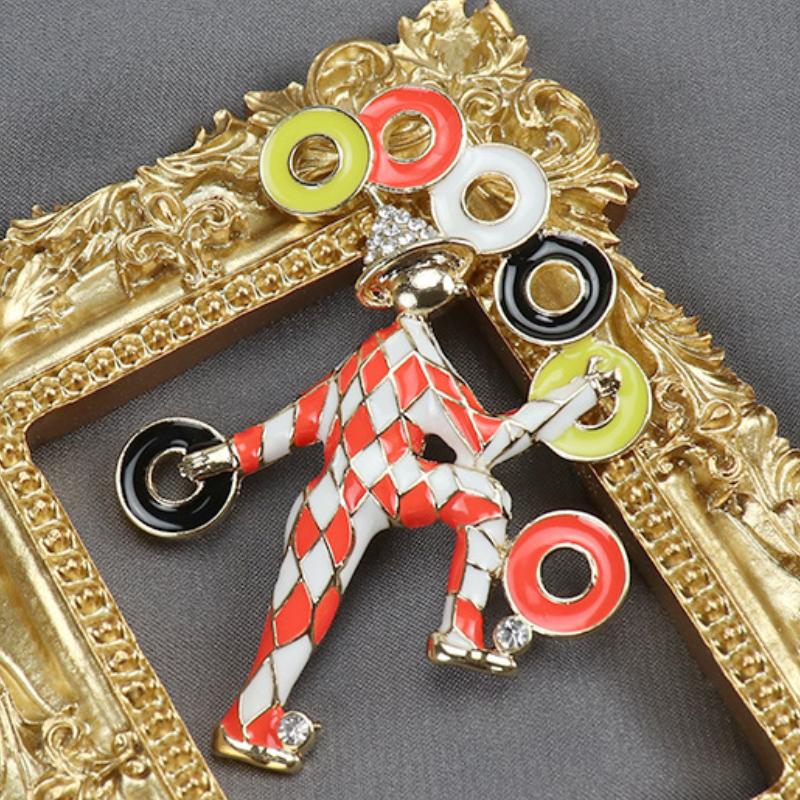Blucome Alloy Enamel Pins Vintage Circus Clown Replica Brooch for Woman Man Suit Scarf Christmas Gifts