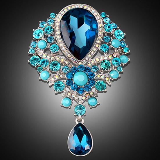 Brooch Portable Flower Pattern Brooch for Meeting