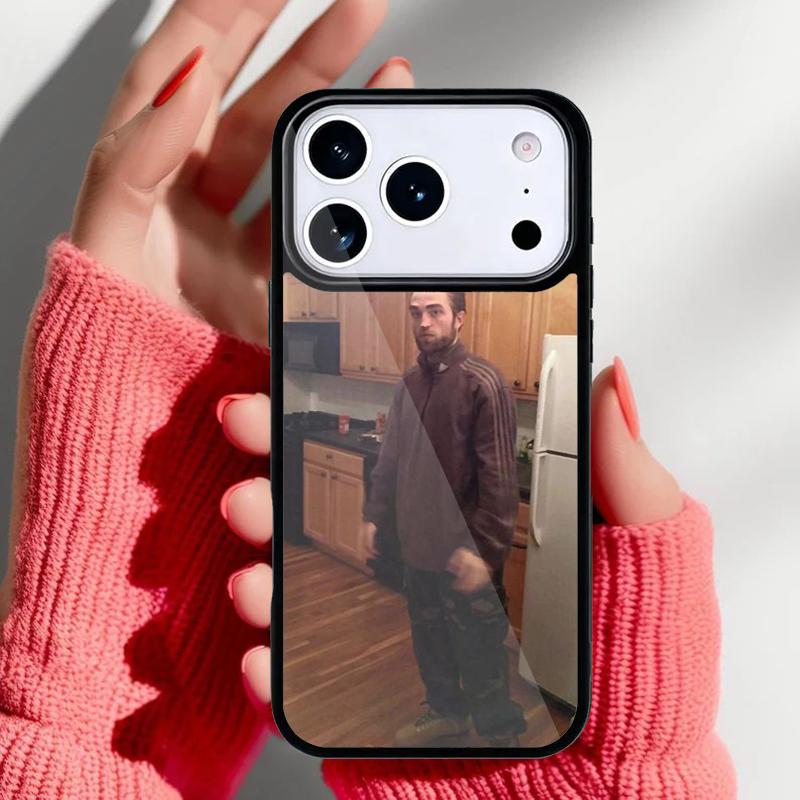 Чехол-подставка для телефона с Робертом Паттинсоном для iPhone 17 Air 16e 15 14 13 Pro Max Задняя крышка для 12 11 Pro Coque