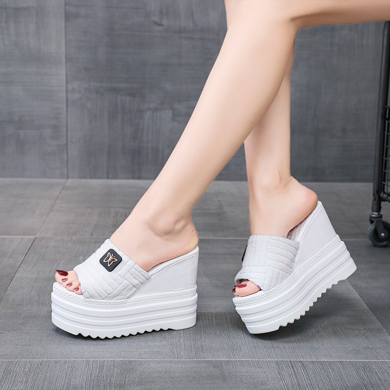 Летние модные женские туфли на каблуке 12,5 см, женские тапочки на высоком каблуке с неглубоким горлом и танкеткой со стразами