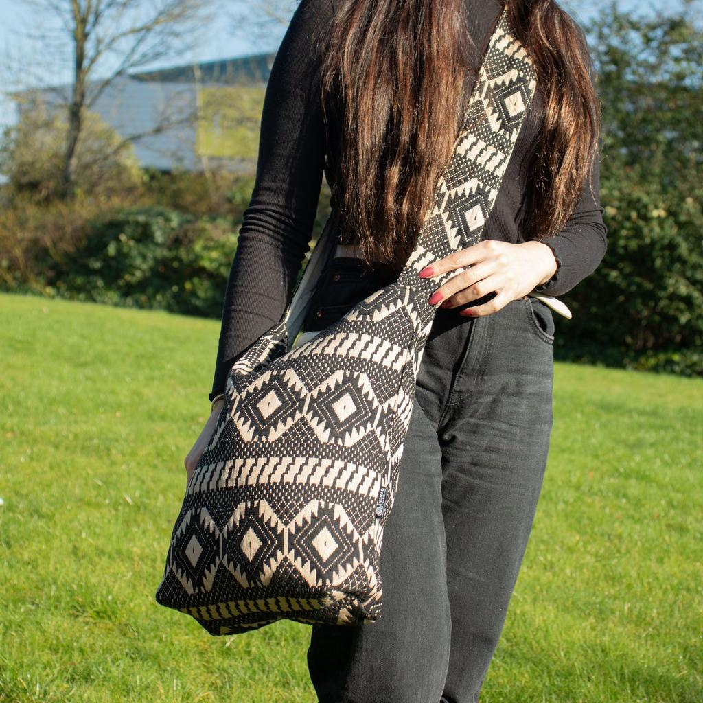 Jacquard Natural Bags – Desert Loom – Nomad Carryall