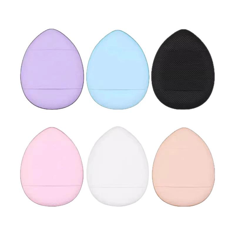 Треугольный спонж: Не впитывающий, двойного назначения для влажного/сухого использования. Заостренный кончик для нанесения, подушечка для пальца, идеально подходит для консилера и жидкой основы.