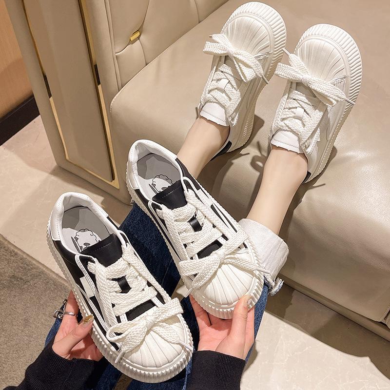Белые туфли на платформе Muffin, новые весенние универсальные женские туфли, повседневная спортивная обувь для скейтбординга