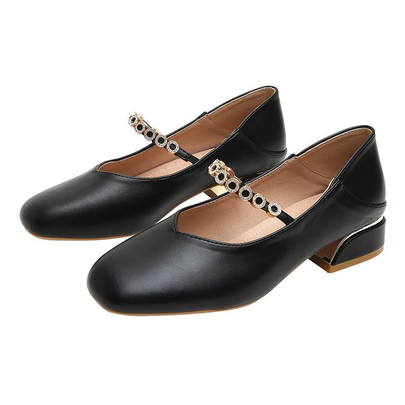 Маленькие японские кожаные туфли. Женские простые и ароматные туфли с квадратным носком. Женские туфли Мэри Джейн на толстом каблуке. Женские одиночные туфли с поясом.