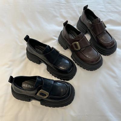 Британский стиль платформа маленькие кожаные туфли женские 2025 осень новая ретро универсальная юбка маленькие Мэри Джейн одинарные туфли