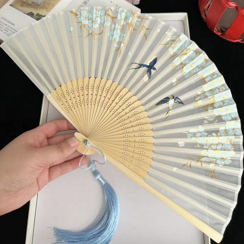 Маленький танцевальный веер в древнекитайском стиле, летний портативный веер для ханьфу и ципао, ручной веер, зеленые бамбуковые спицы, односторонний складной веер