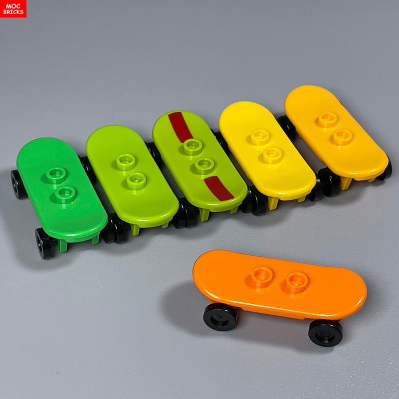6 шт. Кубики MOC Игрок на скейтборде с колесами Парк Уличная сцена Строительные блоки 88422 42511 Пластиковый материал Детские игрушки Подарки
