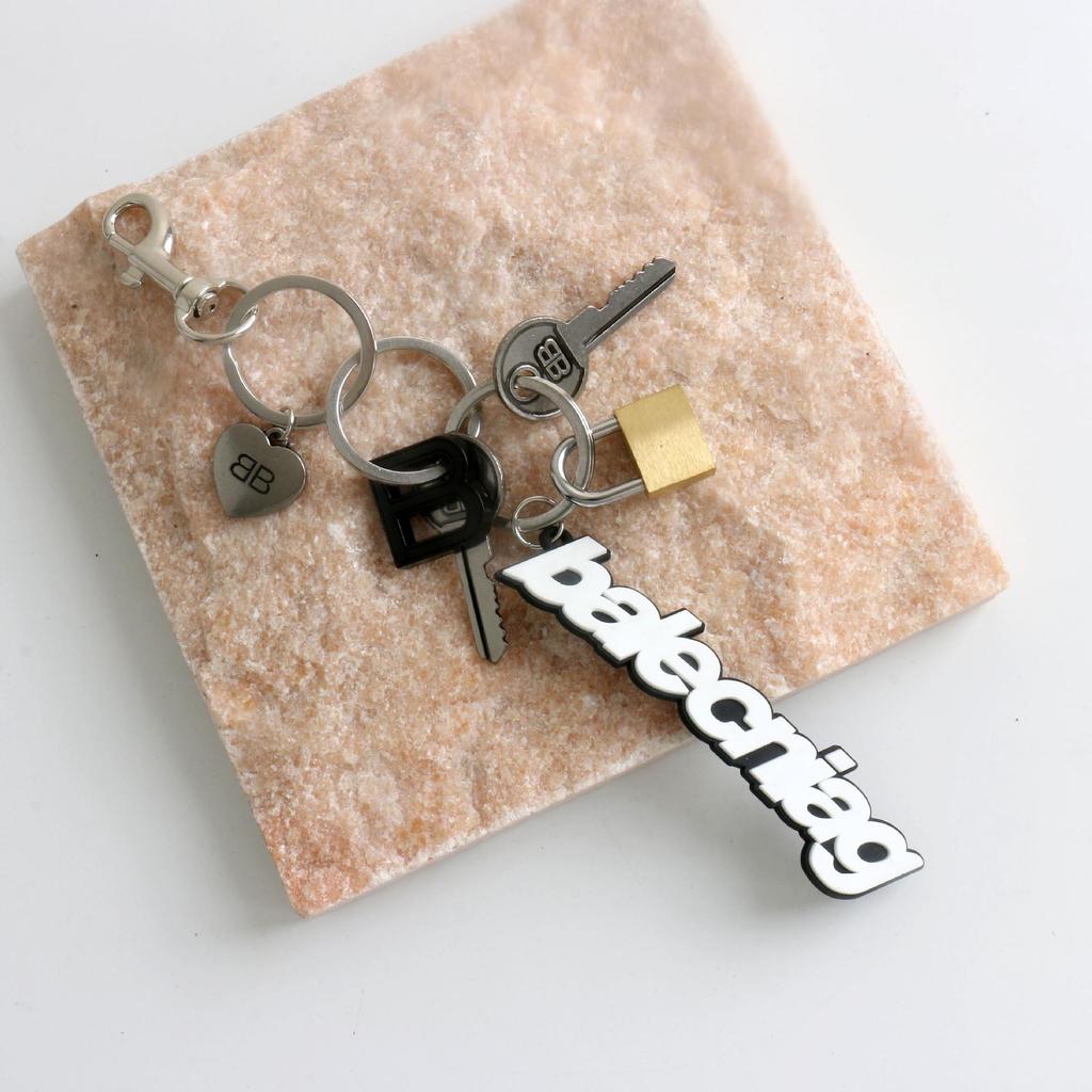 2024 Усовершенствованный мягкий силиконовый кулон для сумки с буквами и брелок