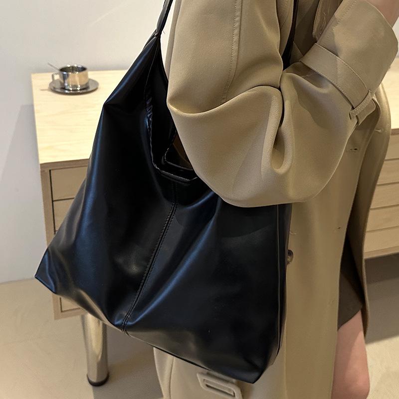 This Year'S Popular Bag Women'S Retro Commuter Texture Shoulder Underarm Bag Tote Bag Fashion Women
