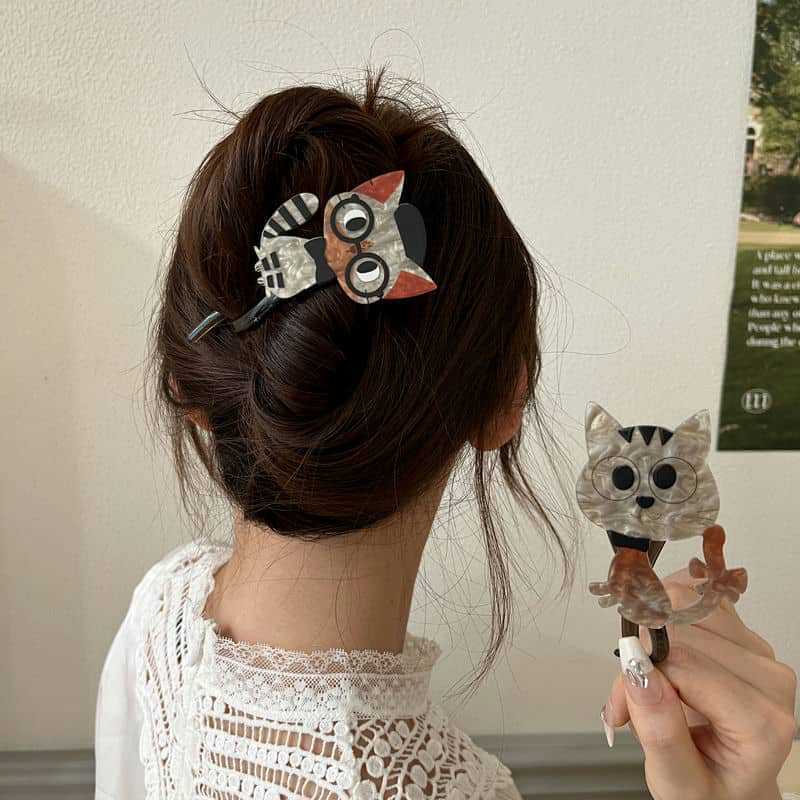Cute Cartoon Cat Twist Hair Clips Trendy Plastic Cross Hairpins Grab Clip For Women Girls Hair Accessories Fashion Headwear Kid Gifts