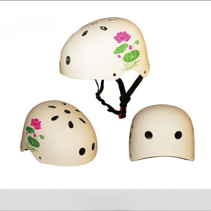 Скейтборд, роликовые коньки, велосипедный шлем с оболочкой из инженерного пластика ABS и внутренней амортизацией EPS