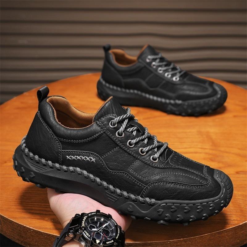 2025 New Product Handmade Soft-soled Men's Shoes Winter Foreign Trade Explosion Casual Shoes Men's Leather Shoes Flat-soled Large-size Loafers