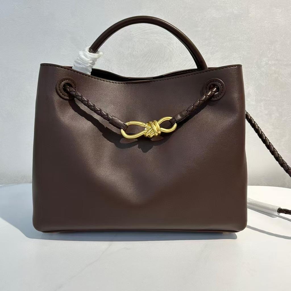 Women's 2025 New Texture Genuine Leather Large Capacity Tote Bag Women's Diagonal Cross Commuter Bow Single Shoulder Handbag