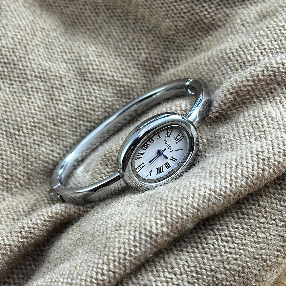 Bathtub Bracelet Watch Roman Numerals Oval Quartz Watch Retro Women's Watches Gold Watch Small Dial Light Luxury Watch