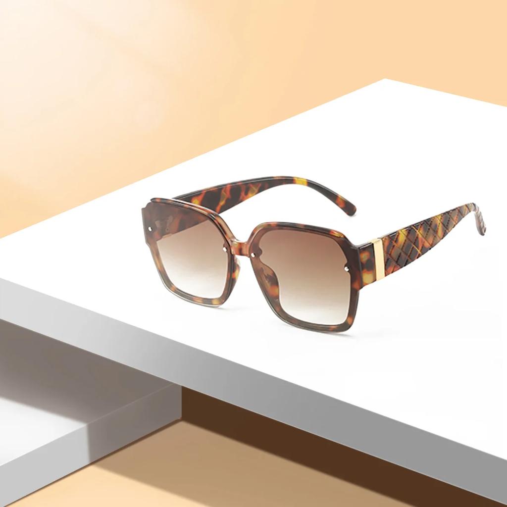 High Quality Retro Oval Metal Sun Glasses for Women Men Luxury Fashion Female Sun Glasses Unisex Stylish Shades UV400