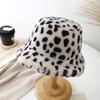 Winter fashionable leopard print spotted basin hat new warm plush fisherman hat children versatile face small bucket hat